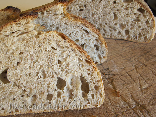 Pain au Levain with whole spelt and sesame seeds crumb 